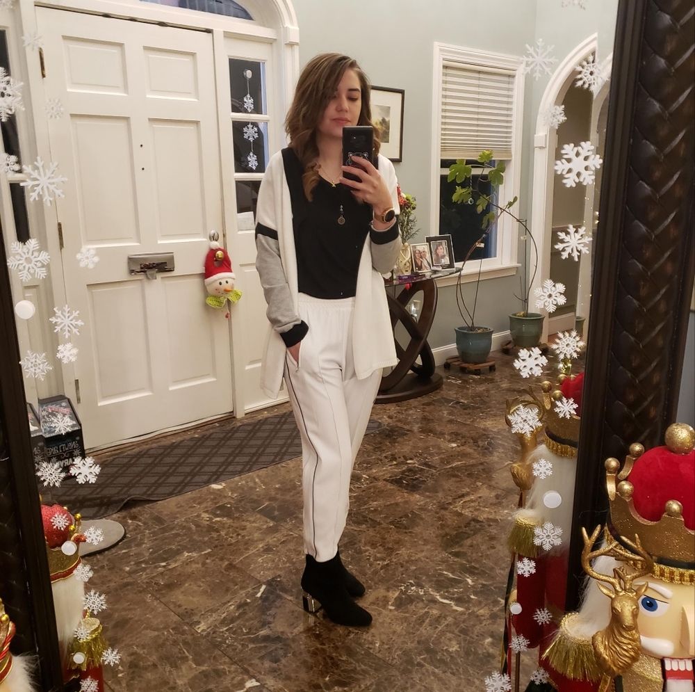 Zara Basic Medium Pants White With Black Detailing - image 2